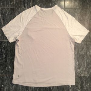 Lululemon T-Shirt